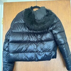 Women’s North Face Puffer